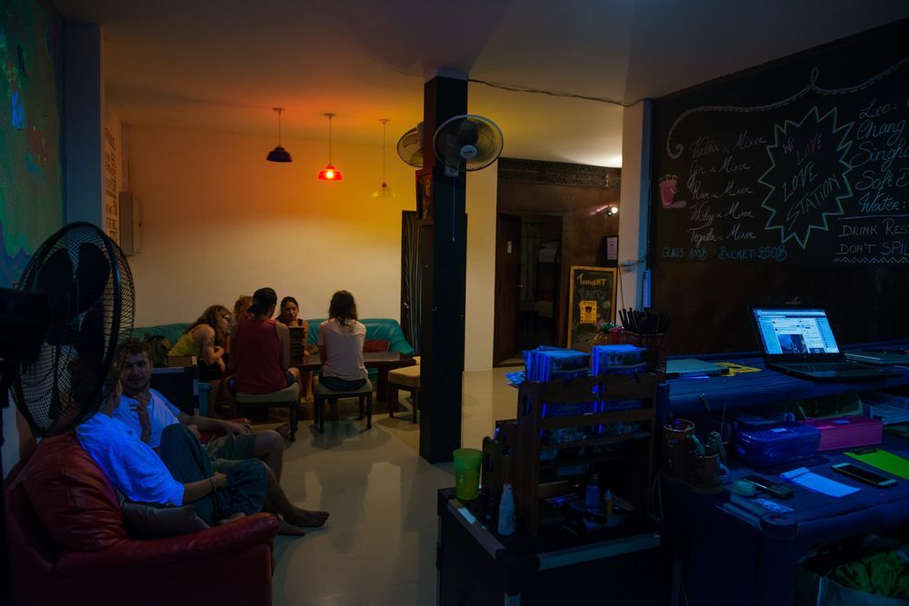 Love Station Hostel Baan Tai Eksteriør bilde