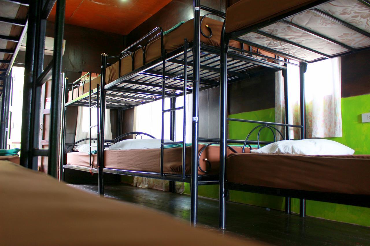 Love Station Hostel Baan Tai Rom bilde