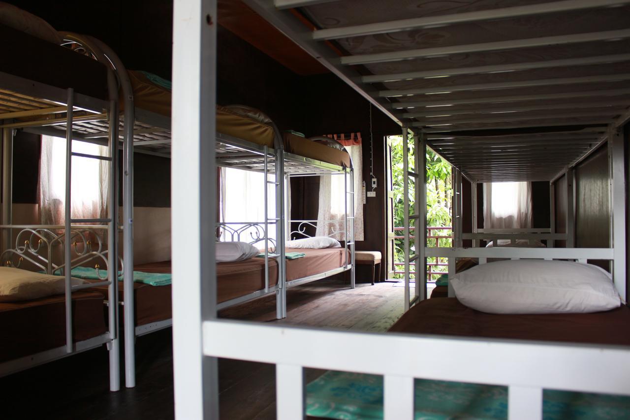 Love Station Hostel Baan Tai Eksteriør bilde