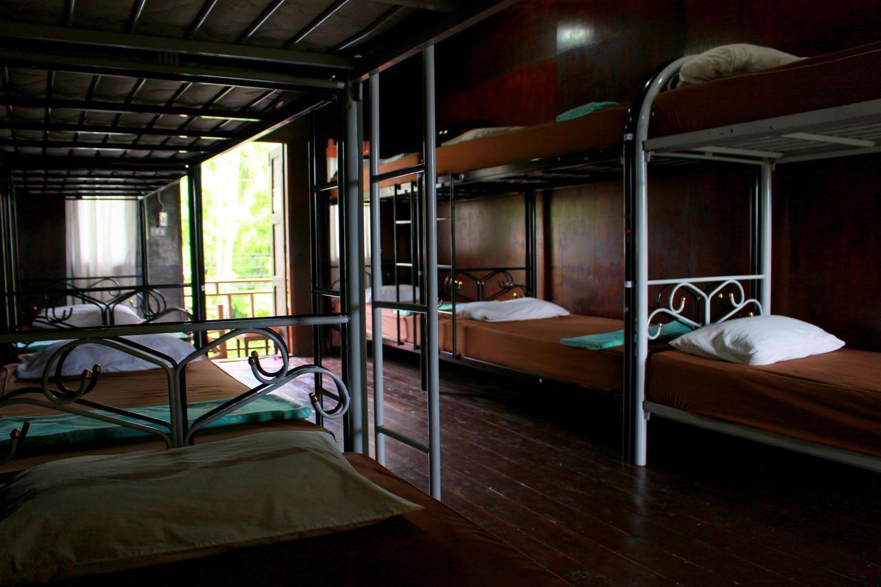 Love Station Hostel Baan Tai Eksteriør bilde