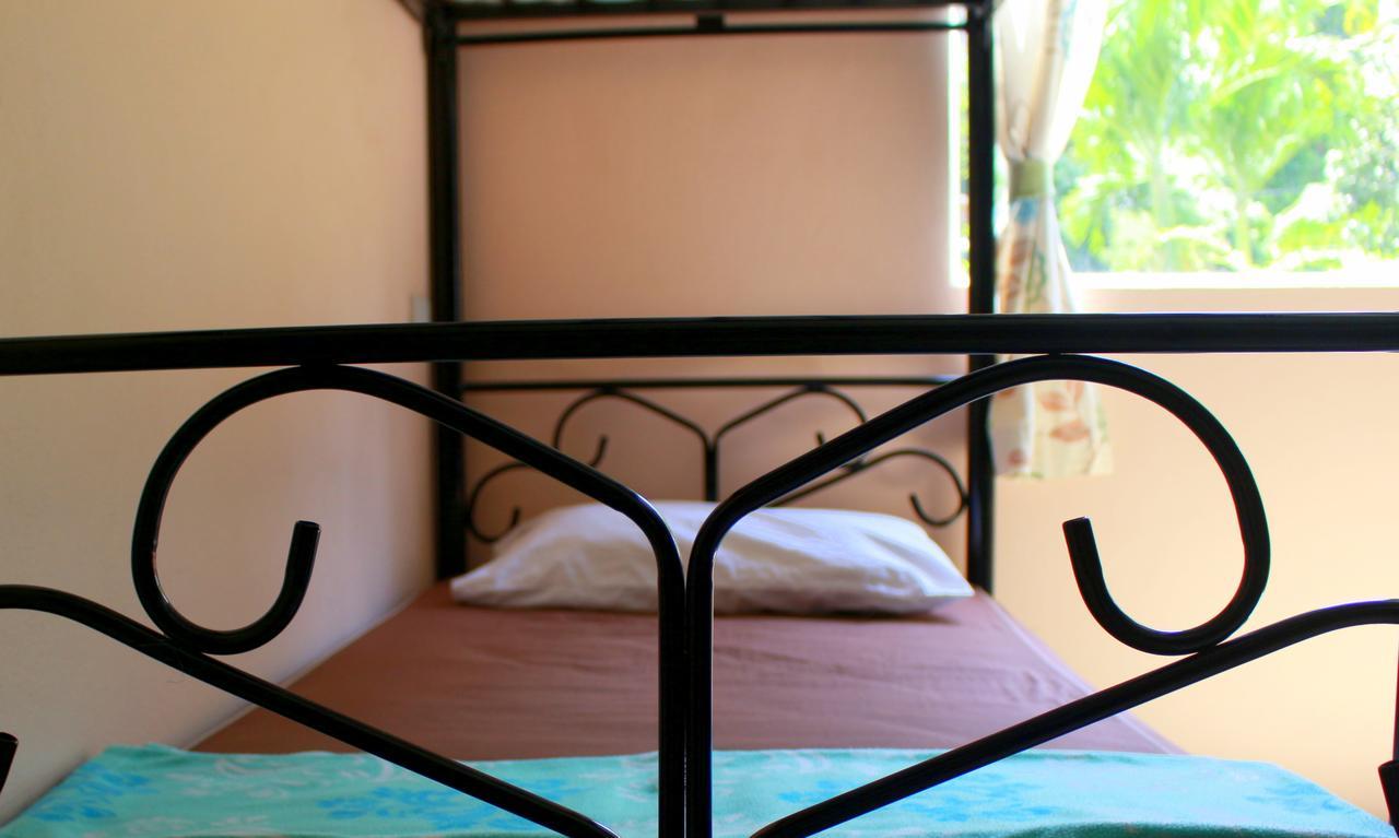 Love Station Hostel Baan Tai Eksteriør bilde