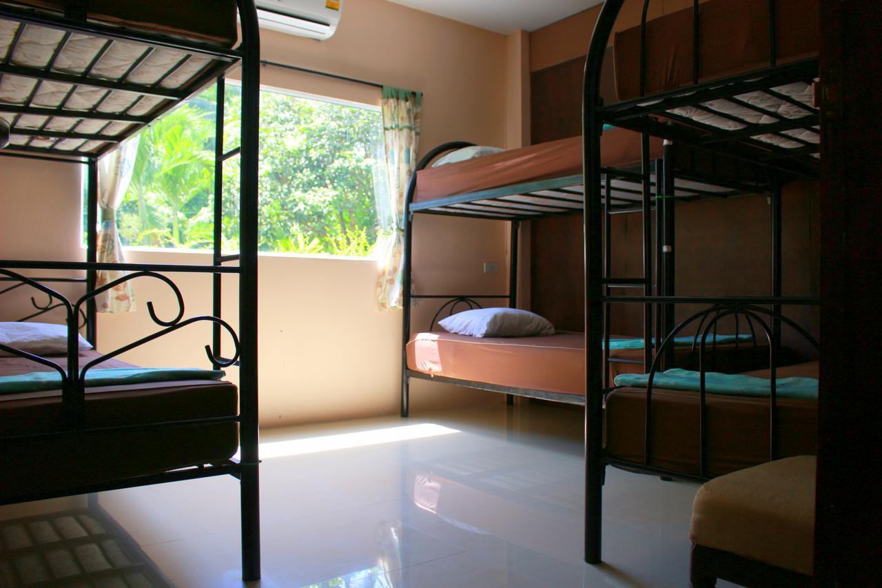 Love Station Hostel Baan Tai Eksteriør bilde