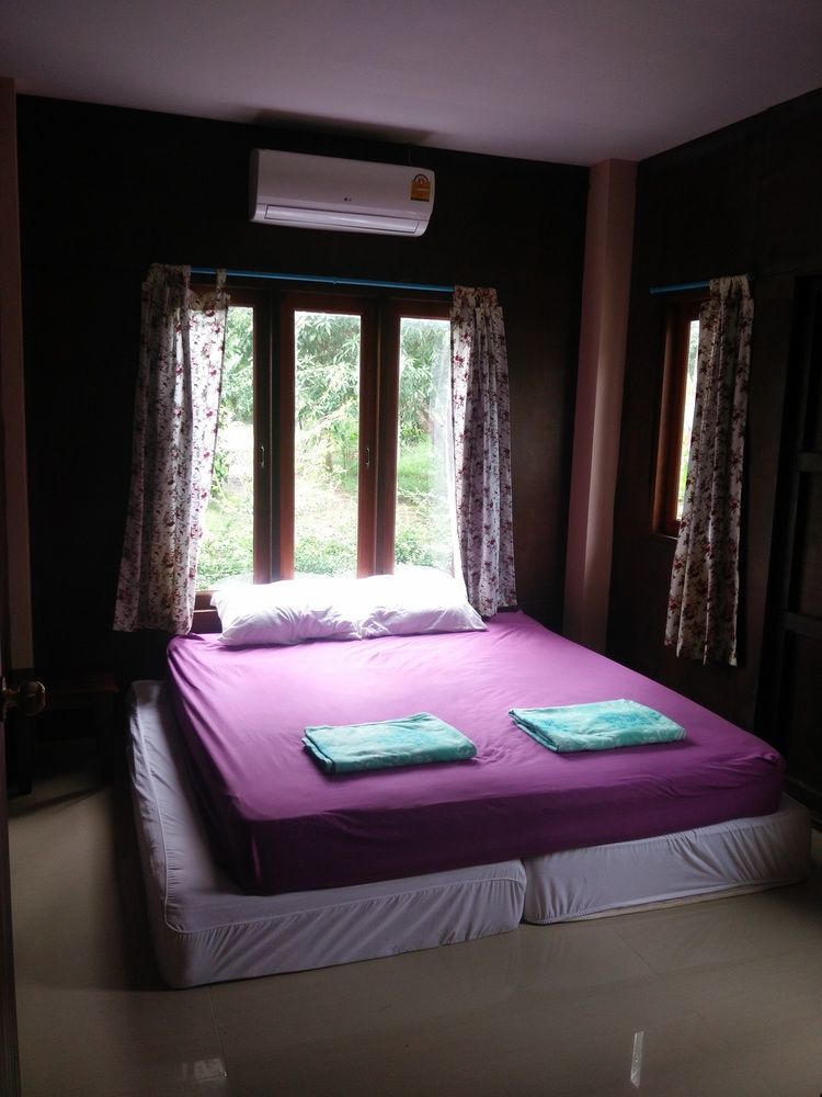 Love Station Hostel Baan Tai Eksteriør bilde
